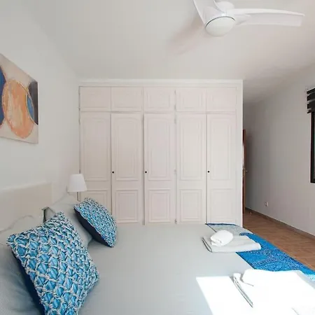 Casa Marlay Spacious, Heated Pool, Bbq & Fast Wi-fi Only 15 Minutes Walk To Town * 플라야블랑카