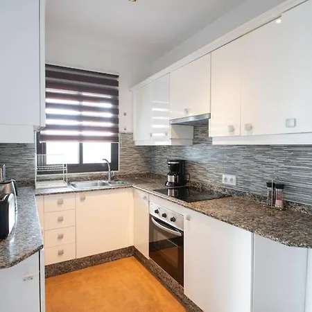 Holiday home Casa Marlay Spacious, Heated Pool, Bbq & Fast Wi-fi Only 15 Minutes Walk To Town