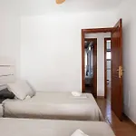 Casa Marlay Spacious, Heated Pool, Bbq & Fast Wi-fi Only 15 Minutes Walk To Town * Playa Blanca
