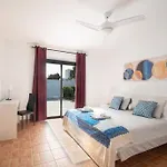 Casa Marlay Spacious, Heated Pool, Bbq & Fast Wi-fi Only 15 Minutes Walk To Town Nyaraló