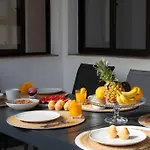 Casa Marlay Spacious, Heated Pool, Bbq & Fast Wi-fi Only 15 Minutes Walk To Town Playa Blanca