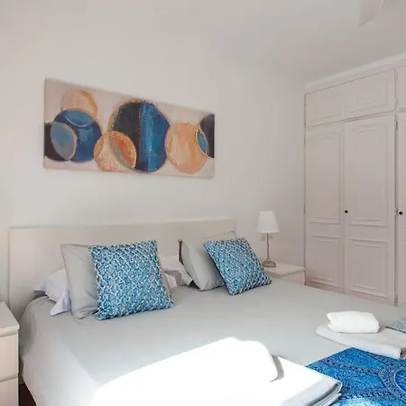 Semesterbostad Casa Marlay Spacious, Heated Pool, Bbq & Fast Wi-fi Only 15 Minutes Walk To Town