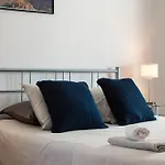 Casa Marlay Spacious, Heated Pool, Bbq & Fast Wi-fi Only 15 Minutes Walk To Town * Playa Blanca (Lanzarote)